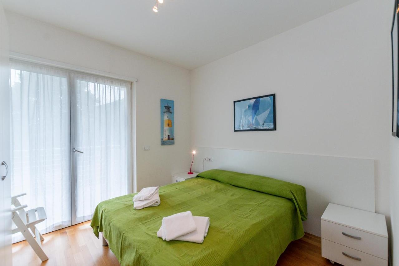 Torbole Relax, Pool & Balcony Apartment - Happy Rentals トルボレ エクステリア 写真